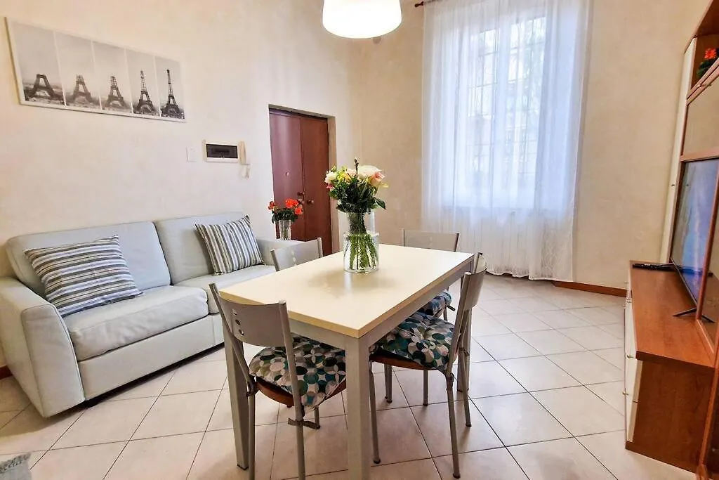 Apartment A 5 Minuti Metro M2 Milano Casa Nella Corte Cologno Monzese